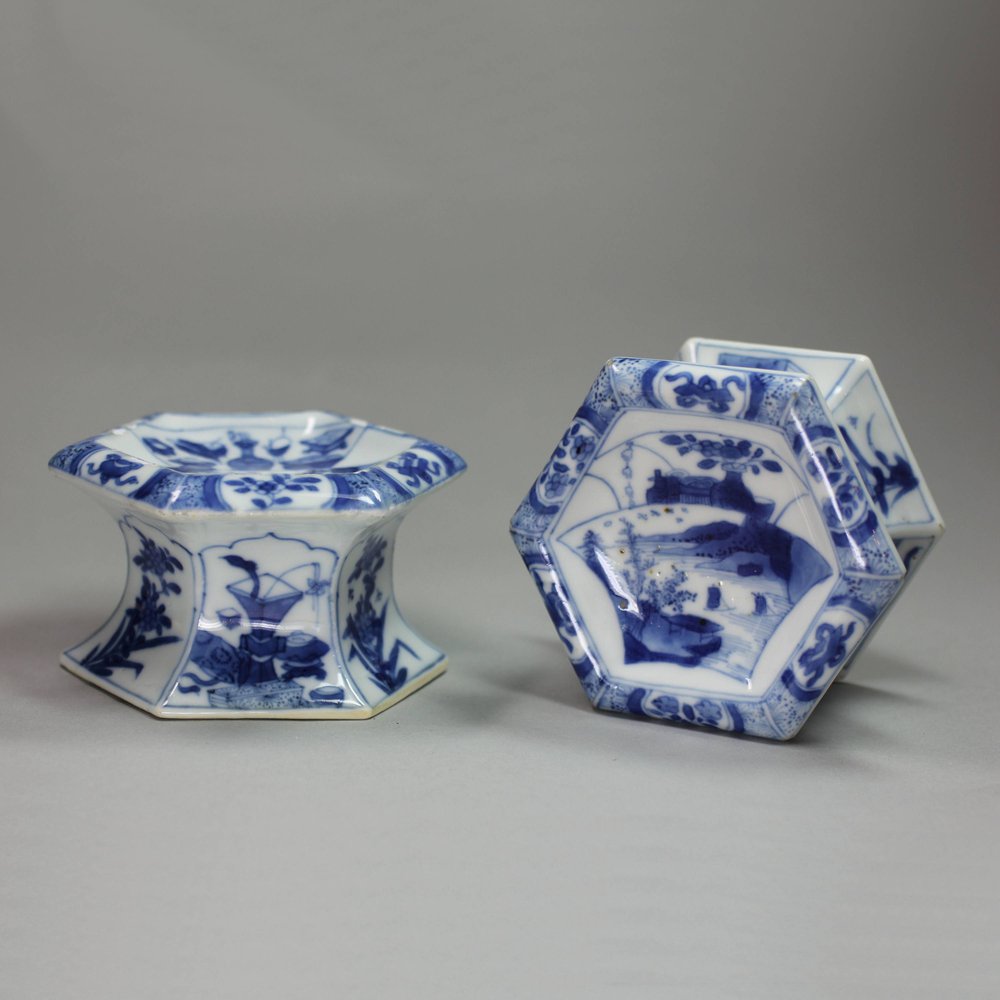 Y29 Pair of Chinese hexagonal blue and white salts