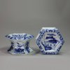 Y29 Pair of Chinese hexagonal blue and white salts