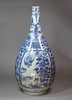 Y394 Japanese blue and white bottle vase, 17th century