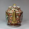 Y432 Famille rose 'Rockefeller' pattern teapot