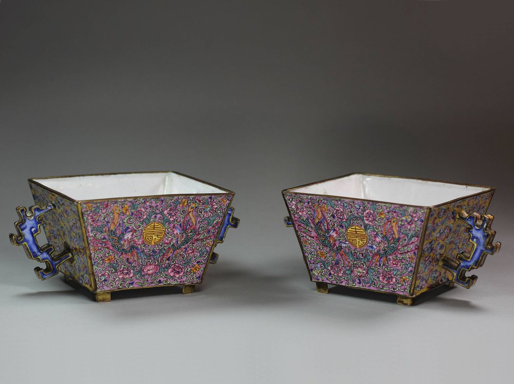 Y433 Pair of Chinese Canton enamel jardinières