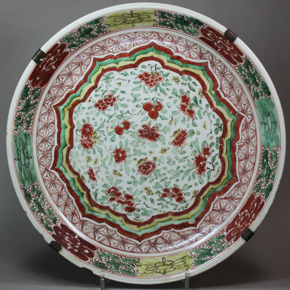 Y484 Famille verte dish, Kangxi (1662-1722)