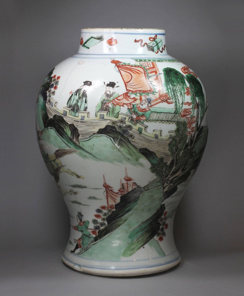 Y518 Famille verte baluster vase, Kangxi (1662-1722)