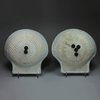 Y519 Pair of famille verte moulded shell-shaped dishes