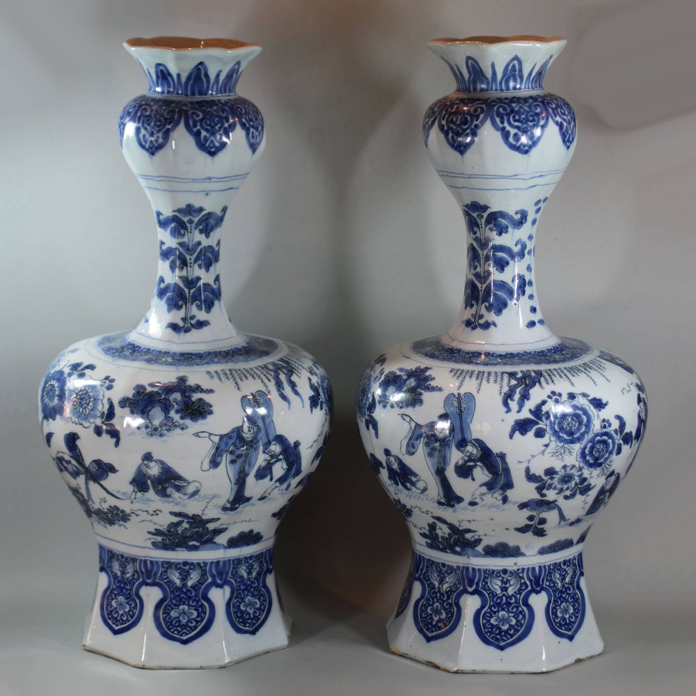 Y529 Pair of Dutch delft blue and white onion-neck vases, c. 1700