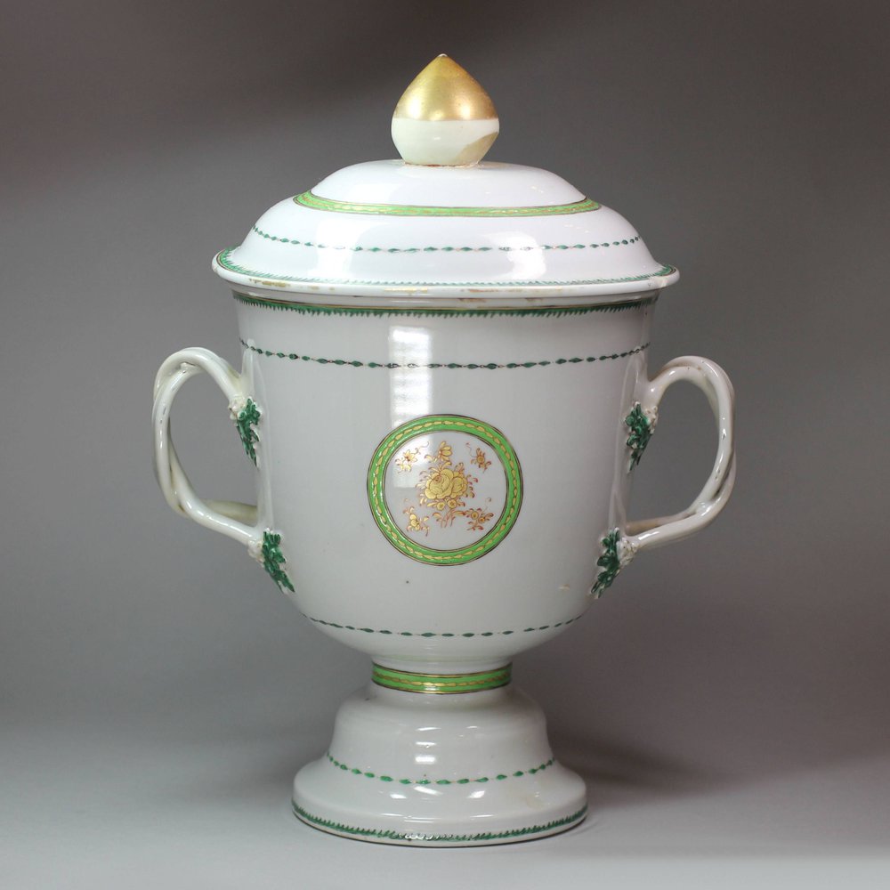 Y530 Loving cup and cover, late Jiaqing, c. 1800-1810