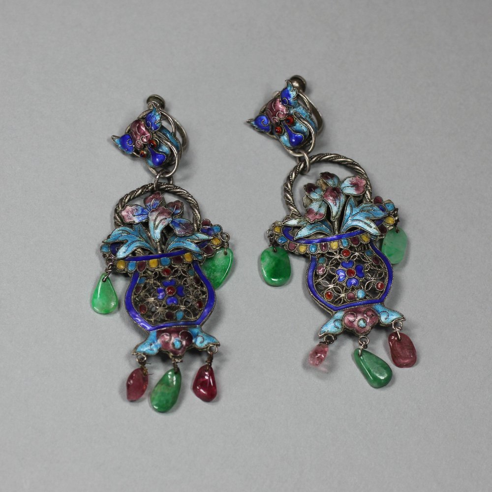 Y536 Pair of Chinese enamel earrings, Qing dynasty
