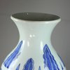 Y543 Blue and white sleeve vase (rolwagen), Chongzhen (1628-1643)