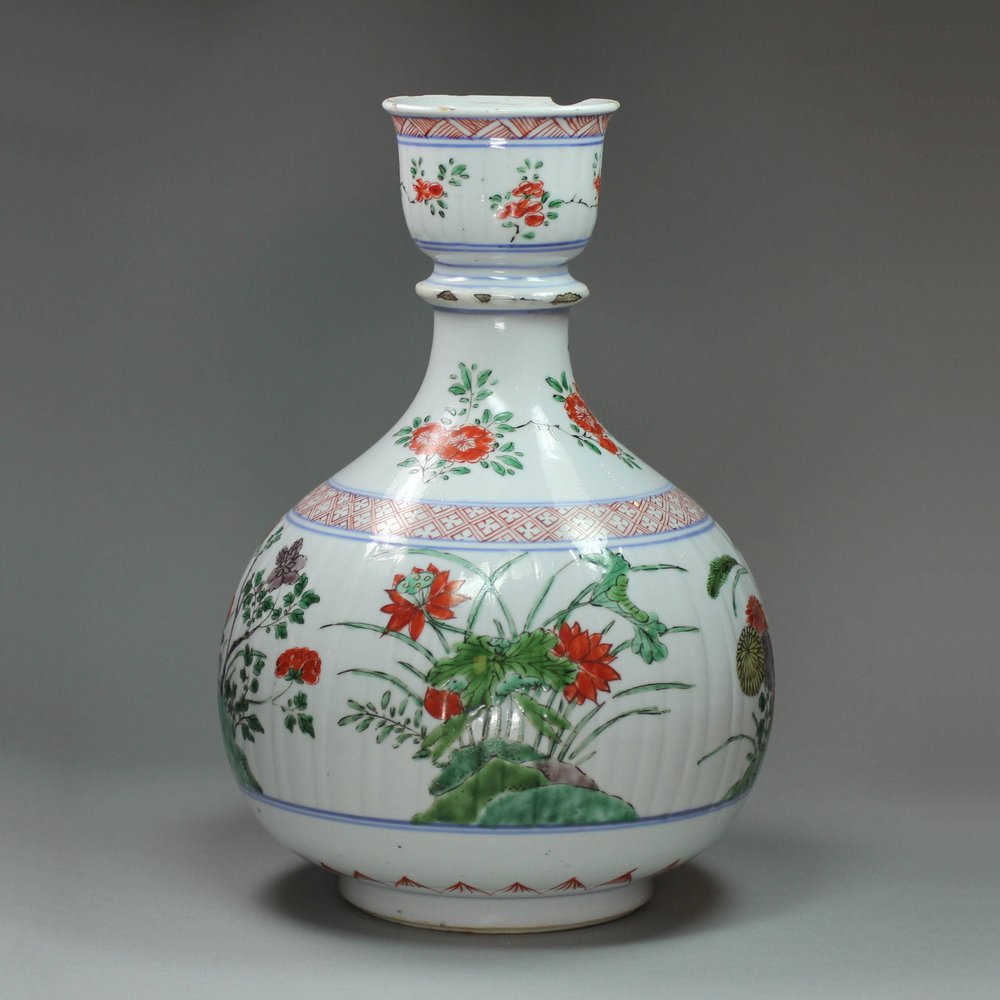 Y558 Famille verte hookah pipe base, Kangxi (1662-1722)