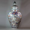 Y614 Large Japanese imari baluster vase and cover
