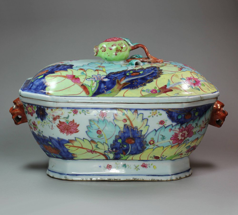 Y645 Famille rose 'tobacco leaf' tureen and cover