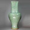 Y663 Celadon yenyen vase, Ming dynasty (1368-1626)