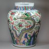 Y690 Wucai baluster 'dragon' vase, Chongzheng (1628-43)