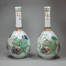 Pair of famille verte bottle vases, Kangxi (1662-1722)