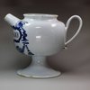 Y748 English Delft blue and white wet drug jar