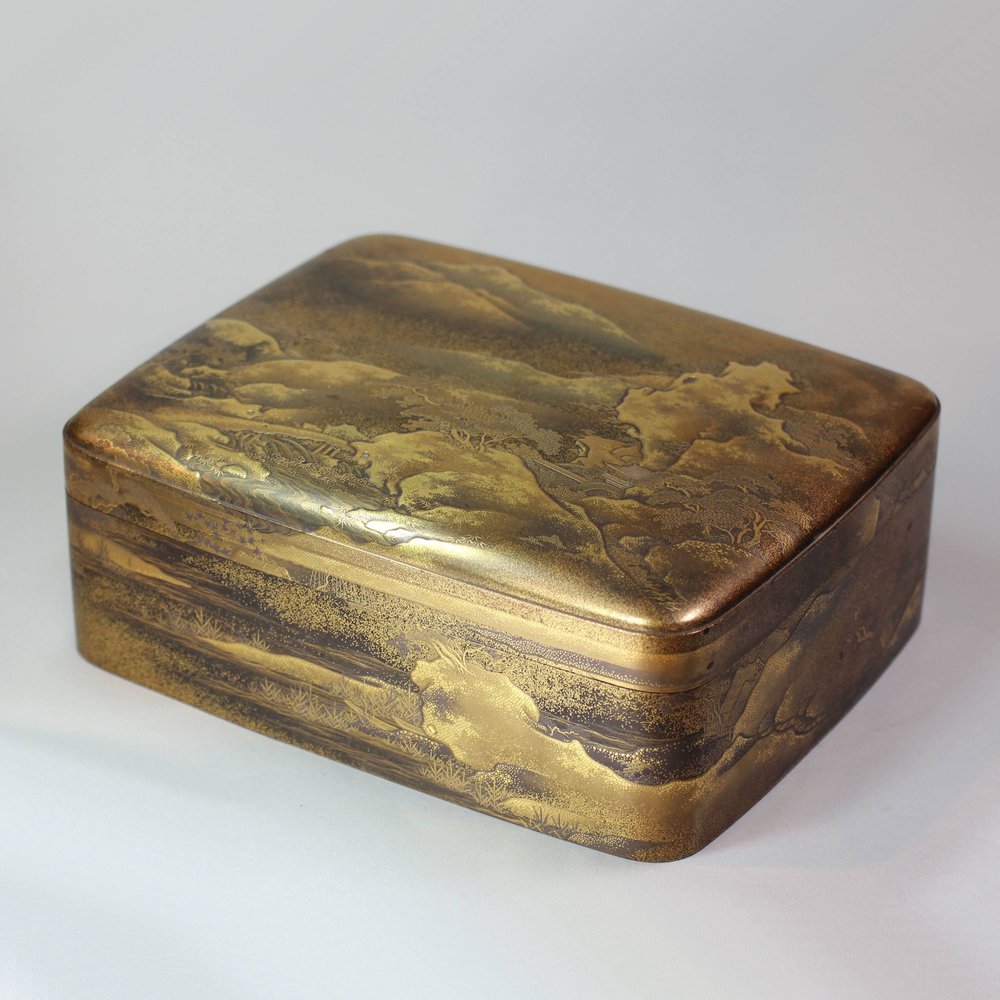 Y75 Japanese lacquer box, Meiji period (1867-1912)