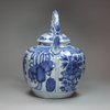 Y778 Blue and white Kraak wine pot and cover, Wanli (1573-1619)