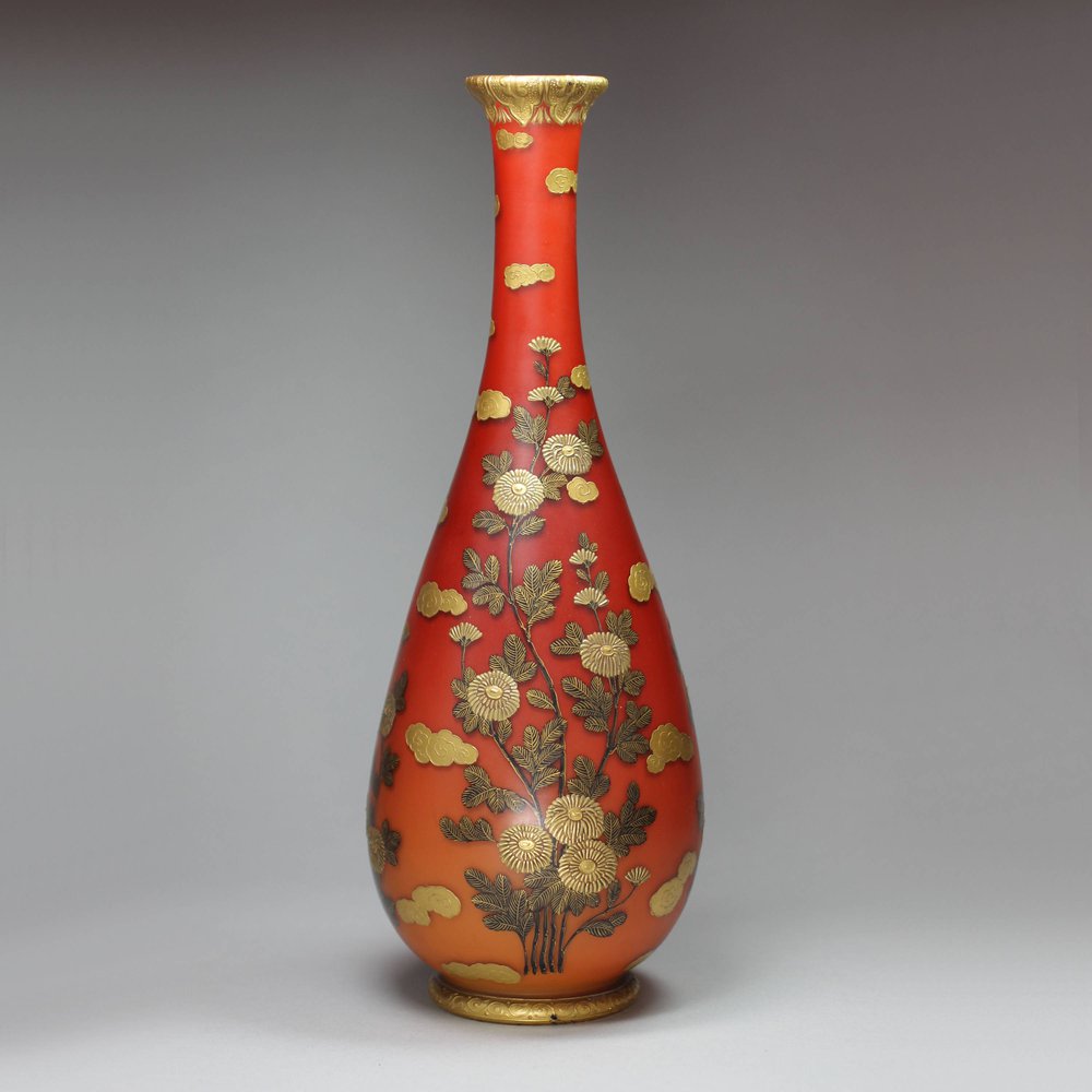 Y782 Thomas Webb Japonaise peach blow bottle vase