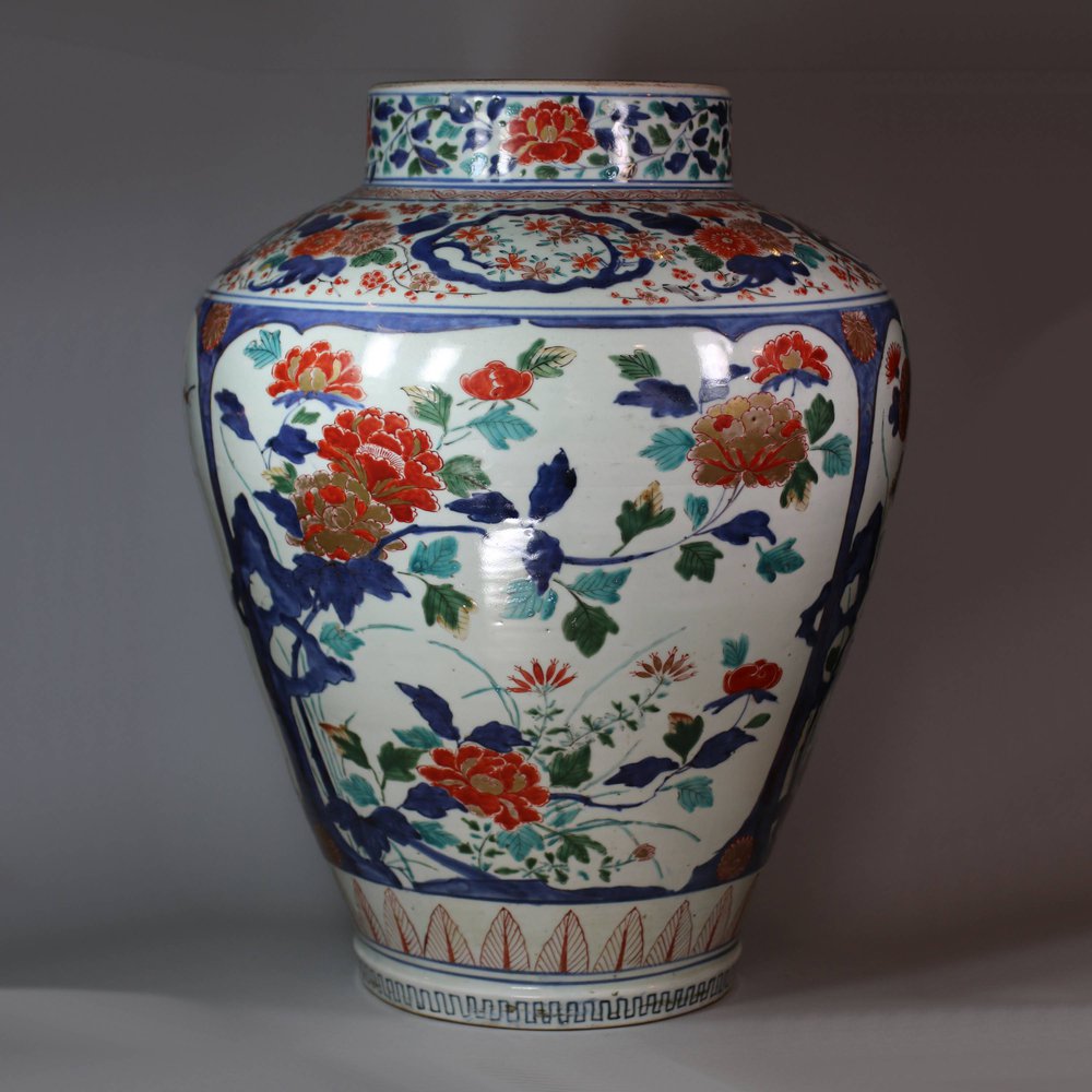Y852 Japanese five-colour imari jar, c. 1700