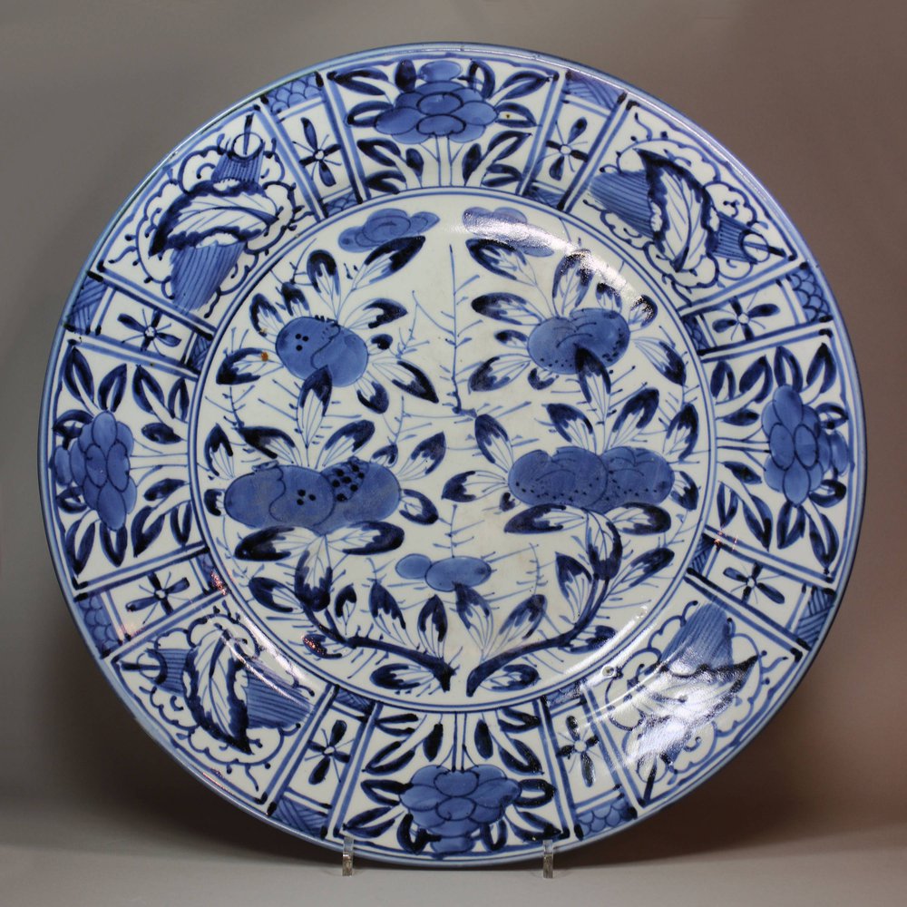 Y858 Japanese blue and white Arita dish, 17th century