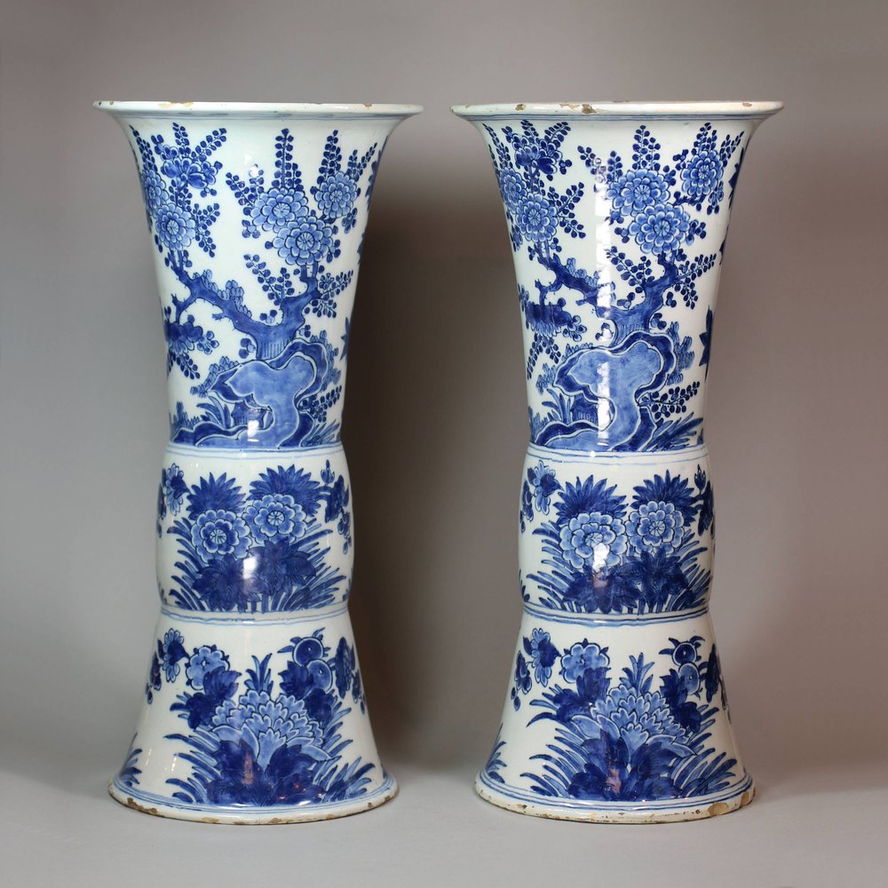 Y868 Pair of Dutch delft blue and white beaker vases, c. 1700