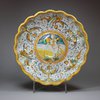 Y902 Italian Deruta maiolica moulded crespina, 17th century