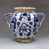 Y932 Small Italian Montelupo maiolica armorial drug pot