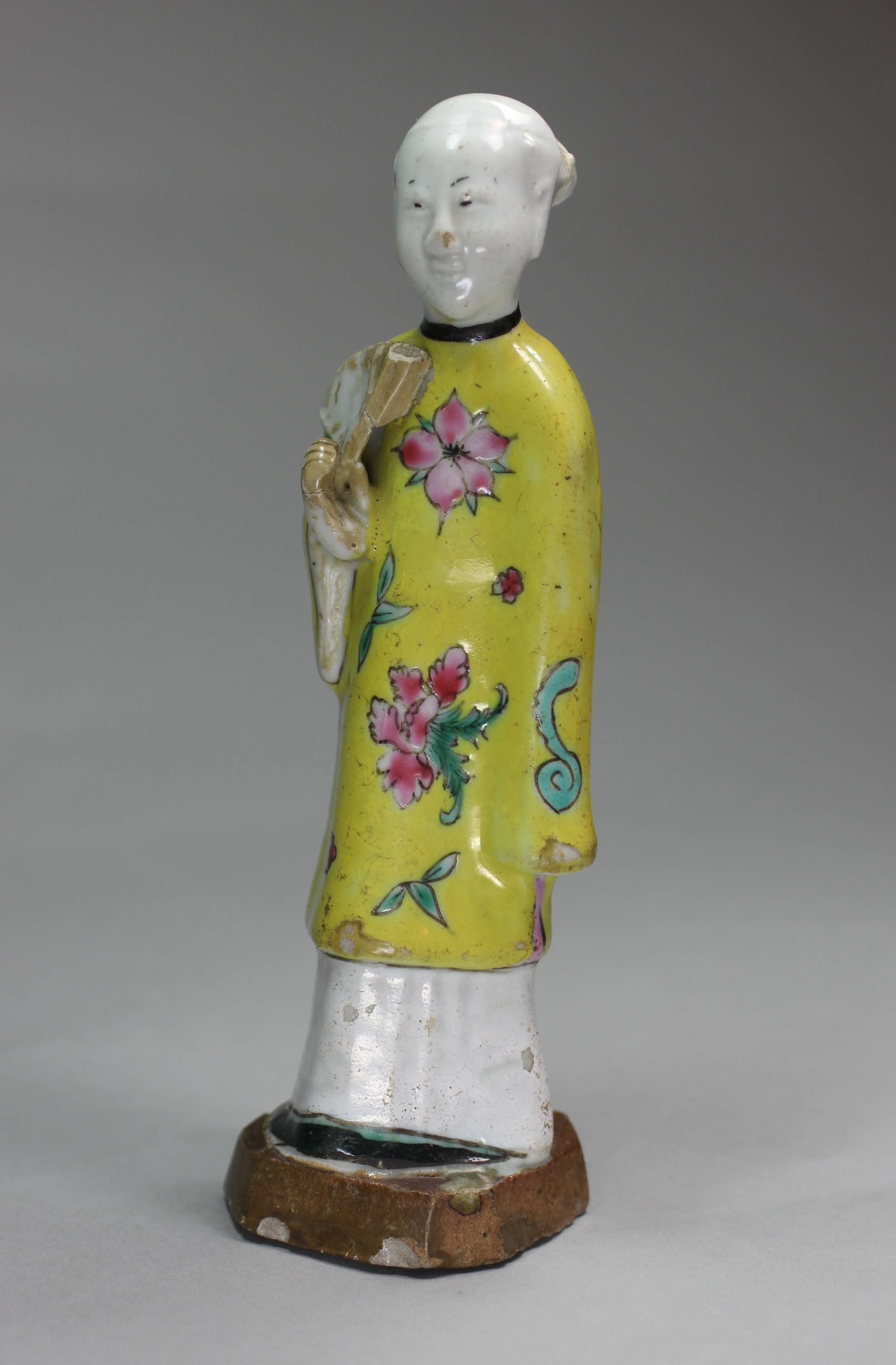 Famille rose figure of Zhongli Quan, Qianlong (1736-95) | Antique